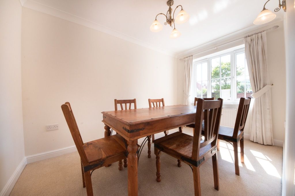 Additional image 9 of 6 bed link detached house to rentLlanbadarn Fawr, Aberystwyth SY23