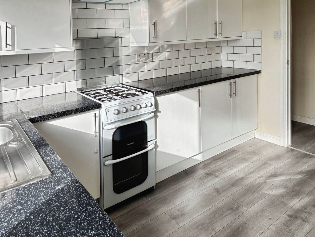 Additional image 2 of 3 bed terraced house to rentHuron Avenue, Livingston EH54