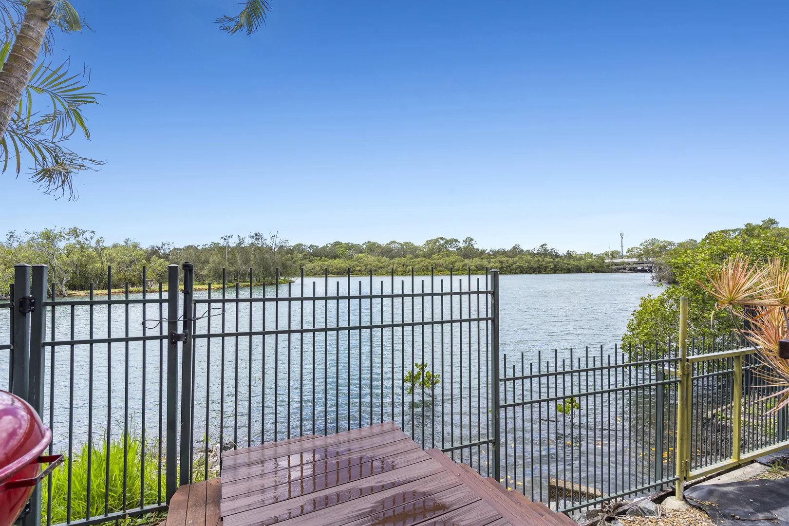 Additional image 11 of 8/18 Tallebudgera Creek Road, Burleigh Heads QLD 4220
