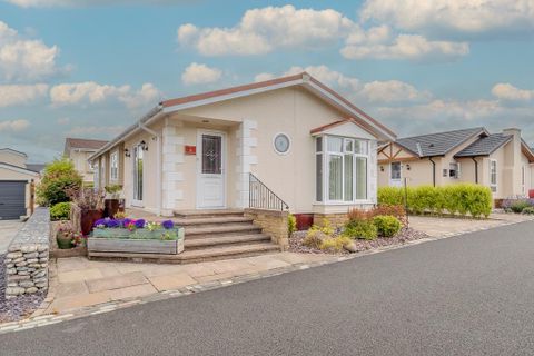 Deer Ridge Drive, Stepps, North Lanarkshire G33