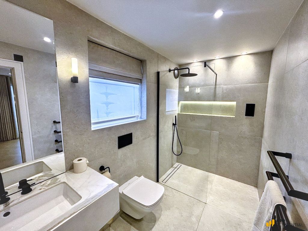 Additional image 32 of 4 bed detached house to rentMedina, Broad Lane, Grappenhall, Warrington WA4