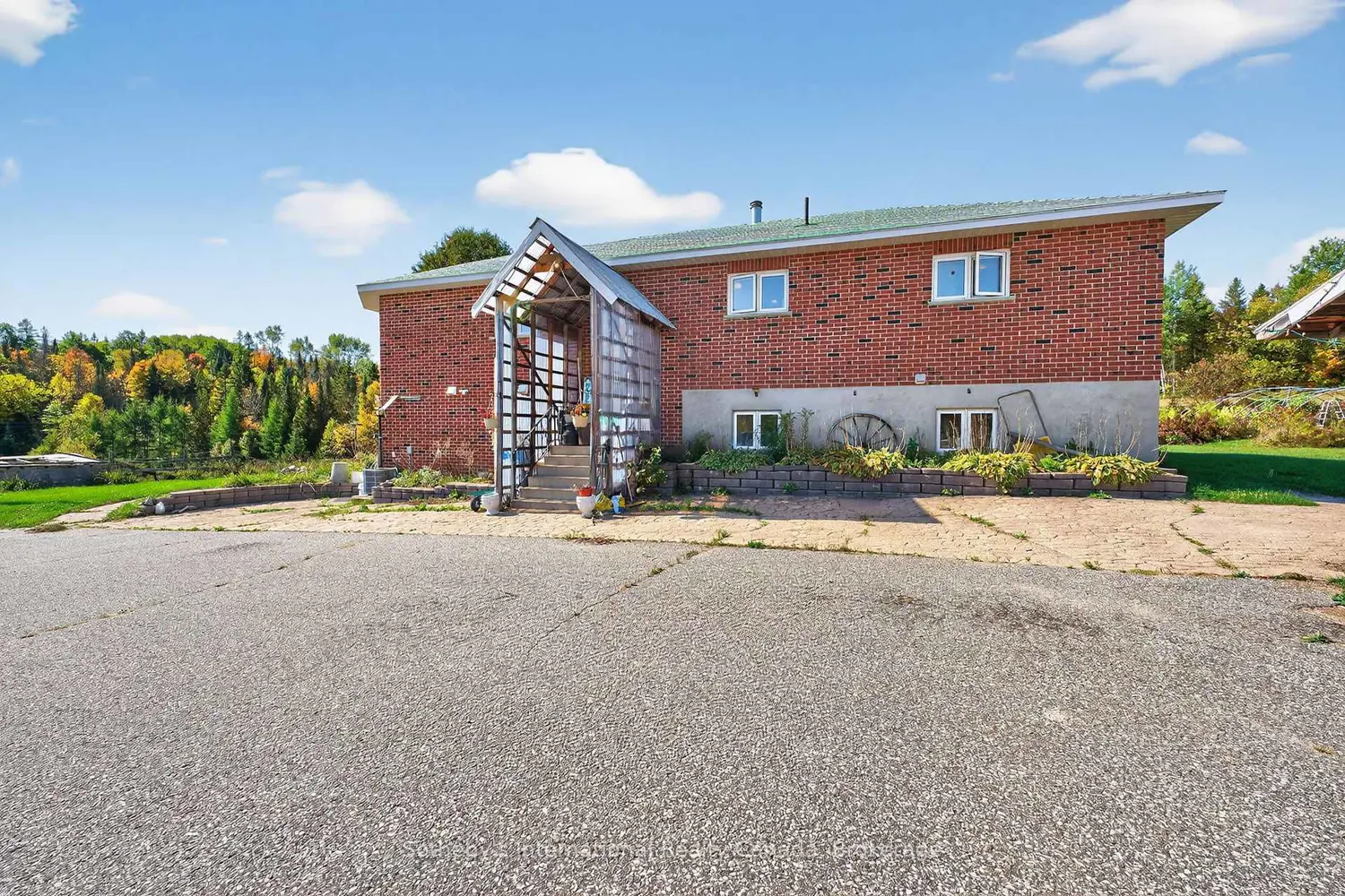 Additional image 6 of 122 Mcfadden Line