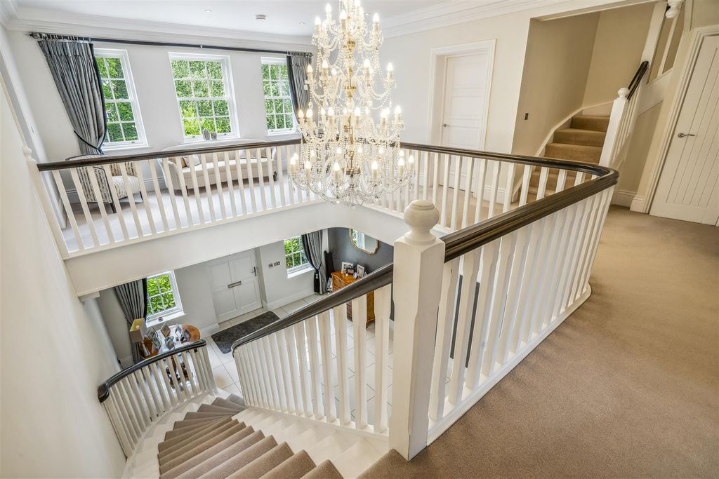 Additional image 12 of 5 bed detached house to rentBrockenhurst Road, Ascot SL5