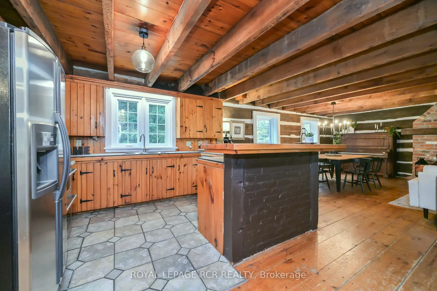 Additional image 5 of 1762 Queen Street