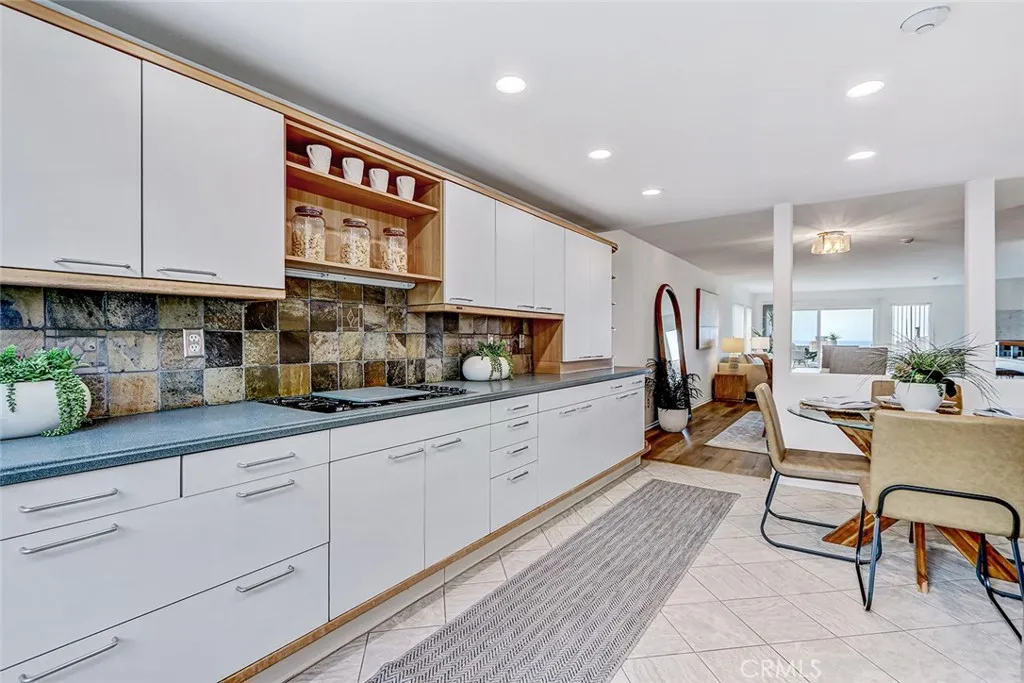 Additional image 9 of 867 Aubrey Court Unit 2, Hermosa Beach, CA 90254