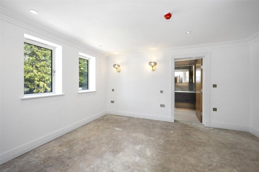 Additional image 14 of 7 bed detached house to rentHook Heath, Woking, Surrey GU22