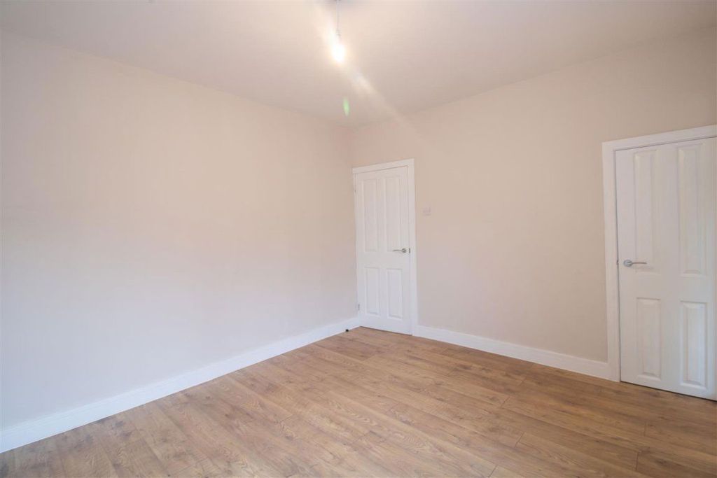 Additional image 6 of 3 bed property to rent22 David Street, Blackwood NP12