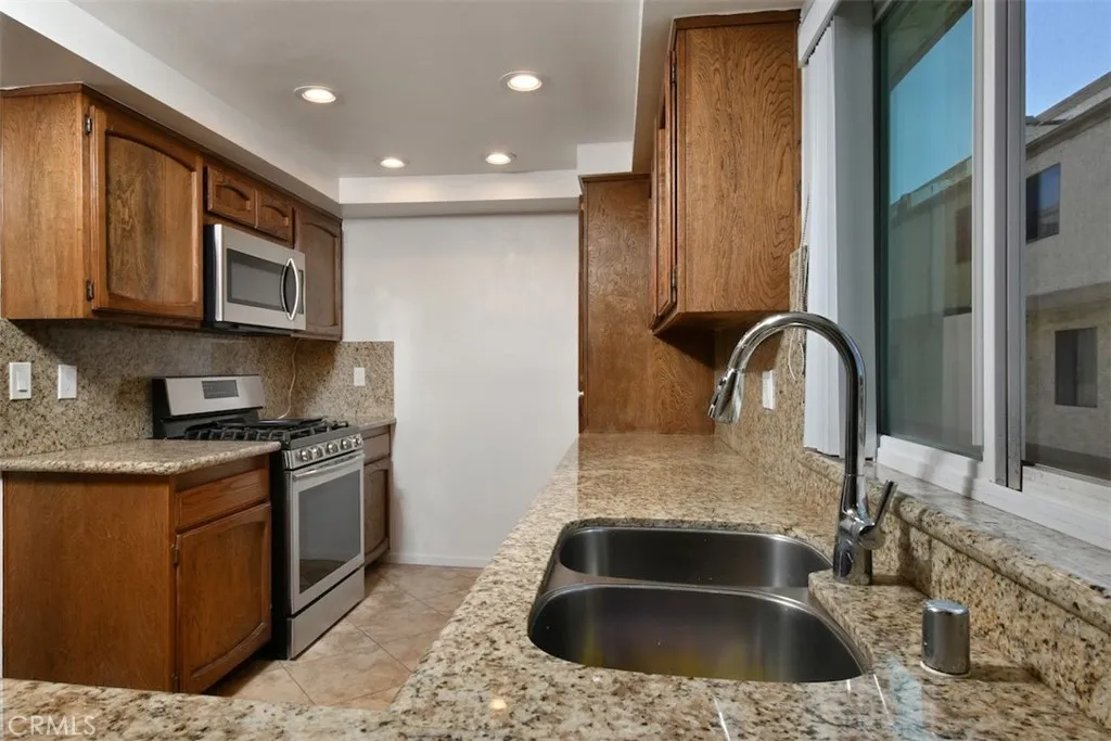 Additional image 16 of 7240 Shirley Ave Unit 101, Reseda, CA 91335