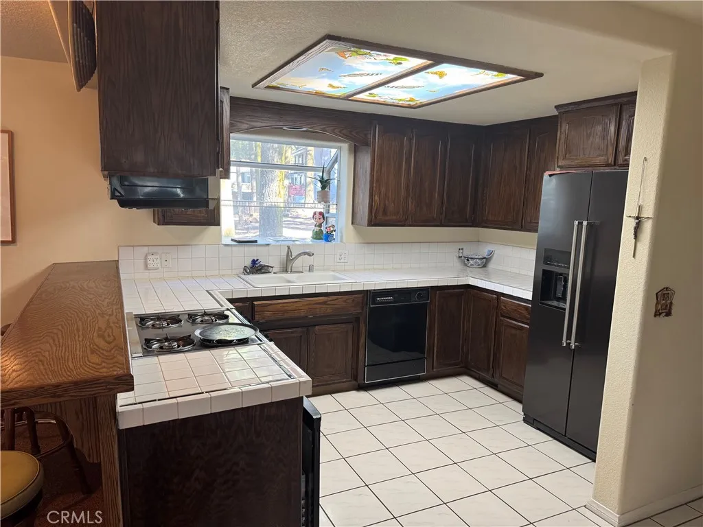 Additional image 39 of 21564 Jobs Peak Rd, Cedarpines Park, CA 92322