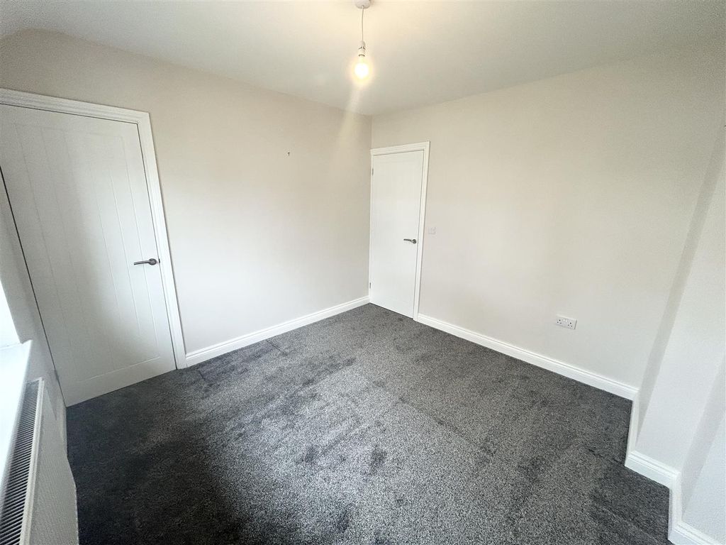 Additional image 7 of 3 bed terraced house to rentTwyn Place, Abercarn, Newport NP11