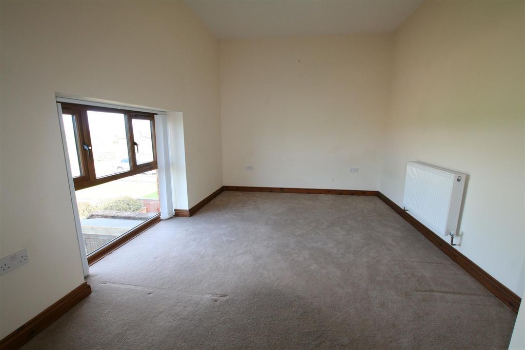 Additional image 9 of 4 bed property to rentWadborough, Worcester WR8