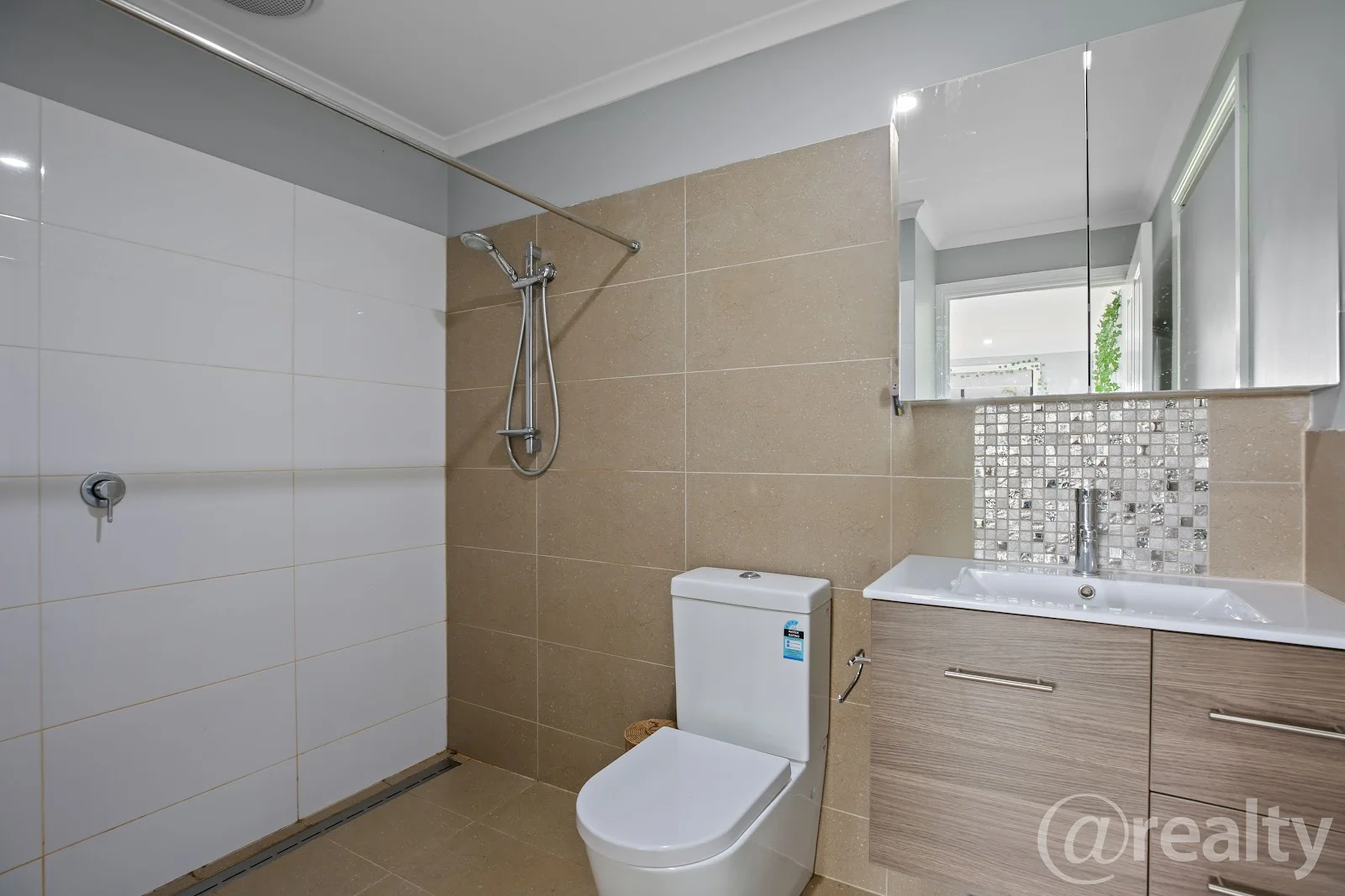 Additional image 15 of 21C Pepperell Drive, Drouin VIC 3818
