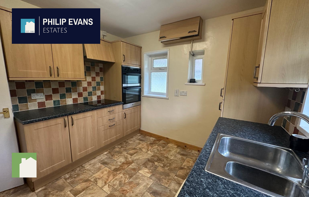 Additional image 2 of 3 bed flat to rentBrynrheidol Estate, Aberystwyth SY23