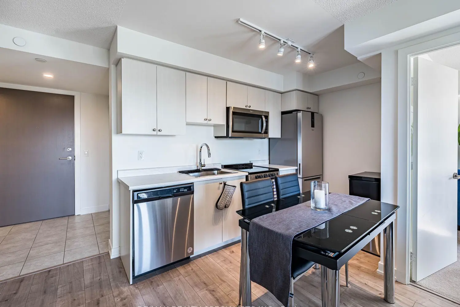 Additional image 6 of 10 Wilby Crescent 802