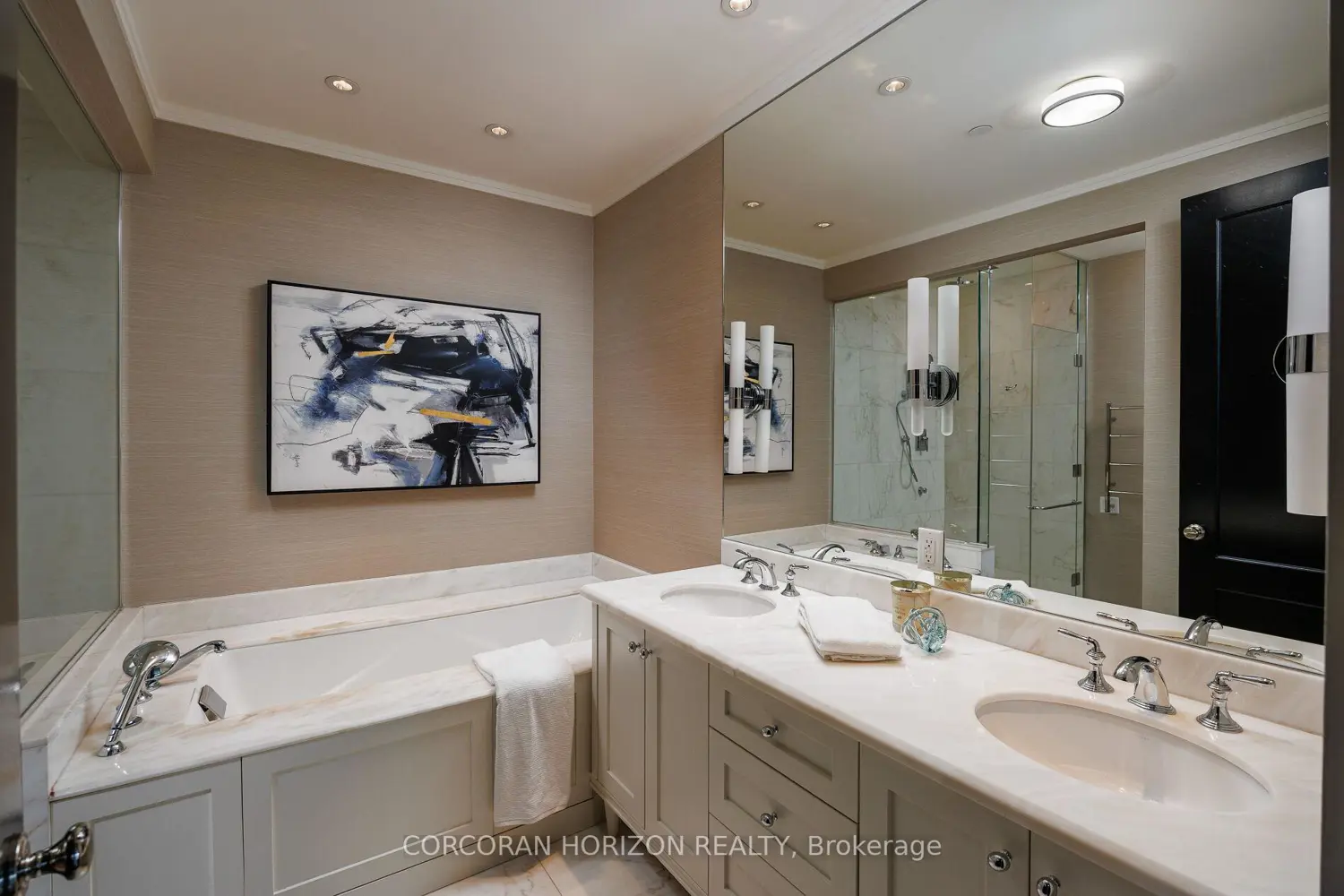 Additional image 14 of 183 Wellington Street 2403