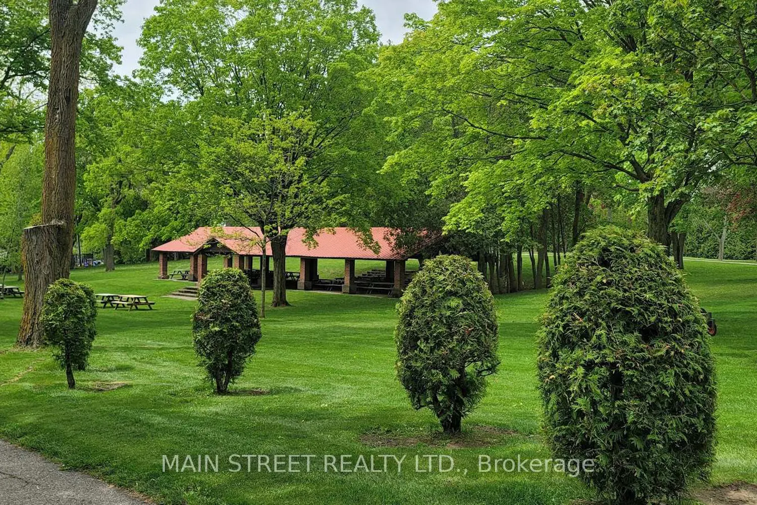 Additional image 13 of 15 Hawaiian Circle