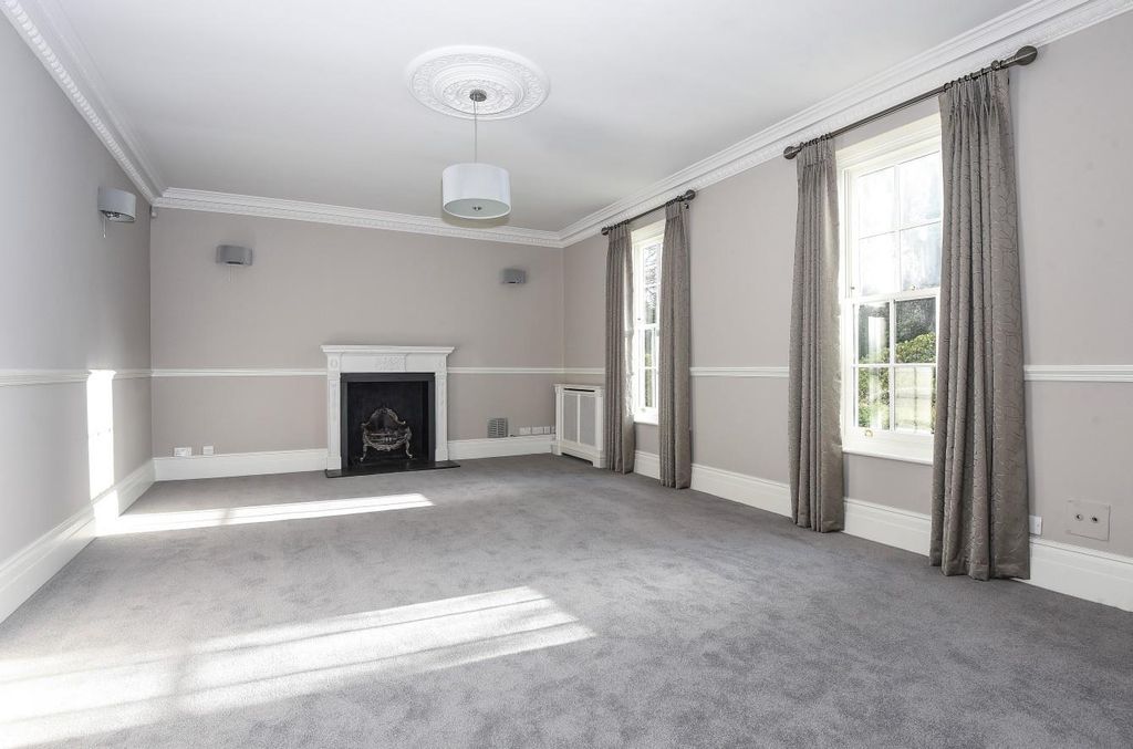 Additional image 9 of 8 bed detached house to rentSouth Drive, Wentworth, Virginia Water, Surrey GU25