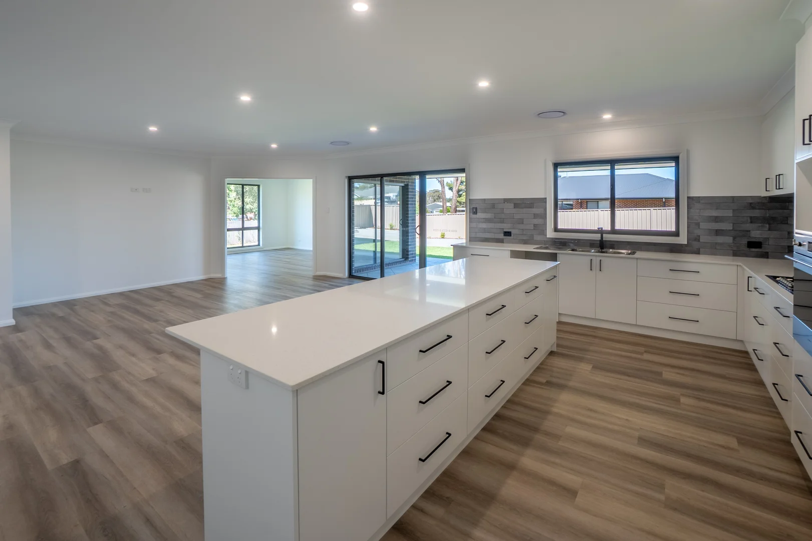 Additional image 6 of 14 Kingdon Drive, Coolamon NSW 2701