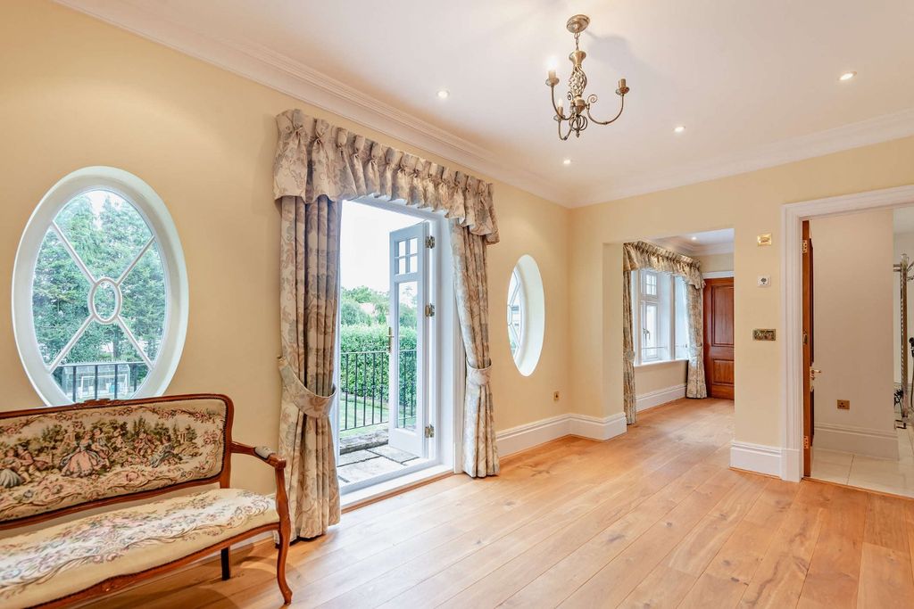 Additional image 13 of 7 bed detached house to rentWindsor Road, Ascot, Berkshire SL5