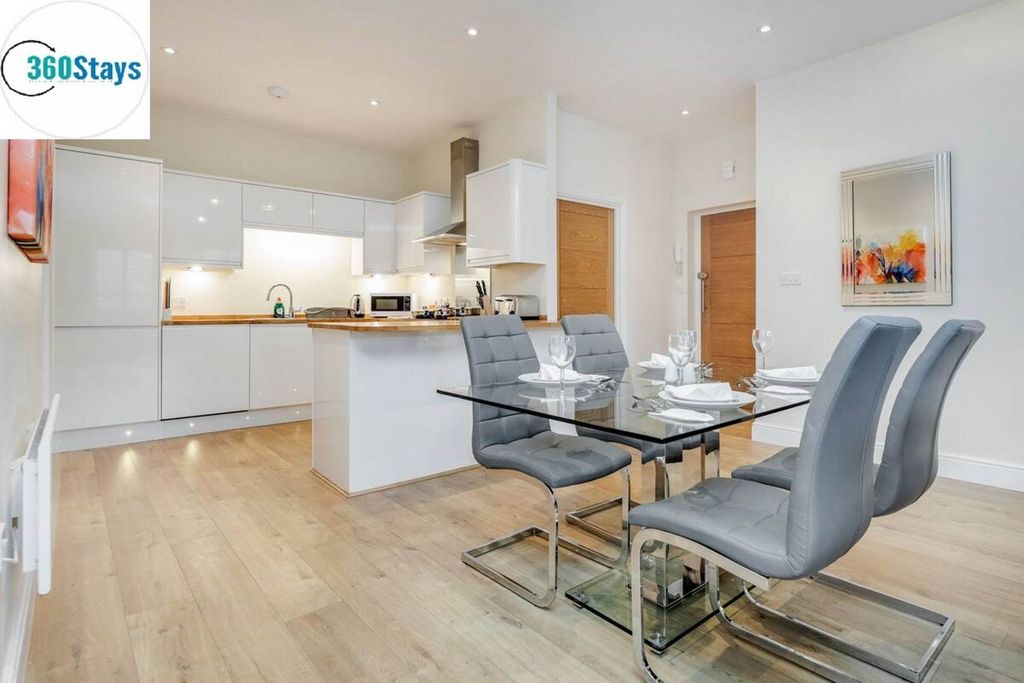 Additional image 26 of 2 bed flat to rentQueen Street, Maidenhead SL6