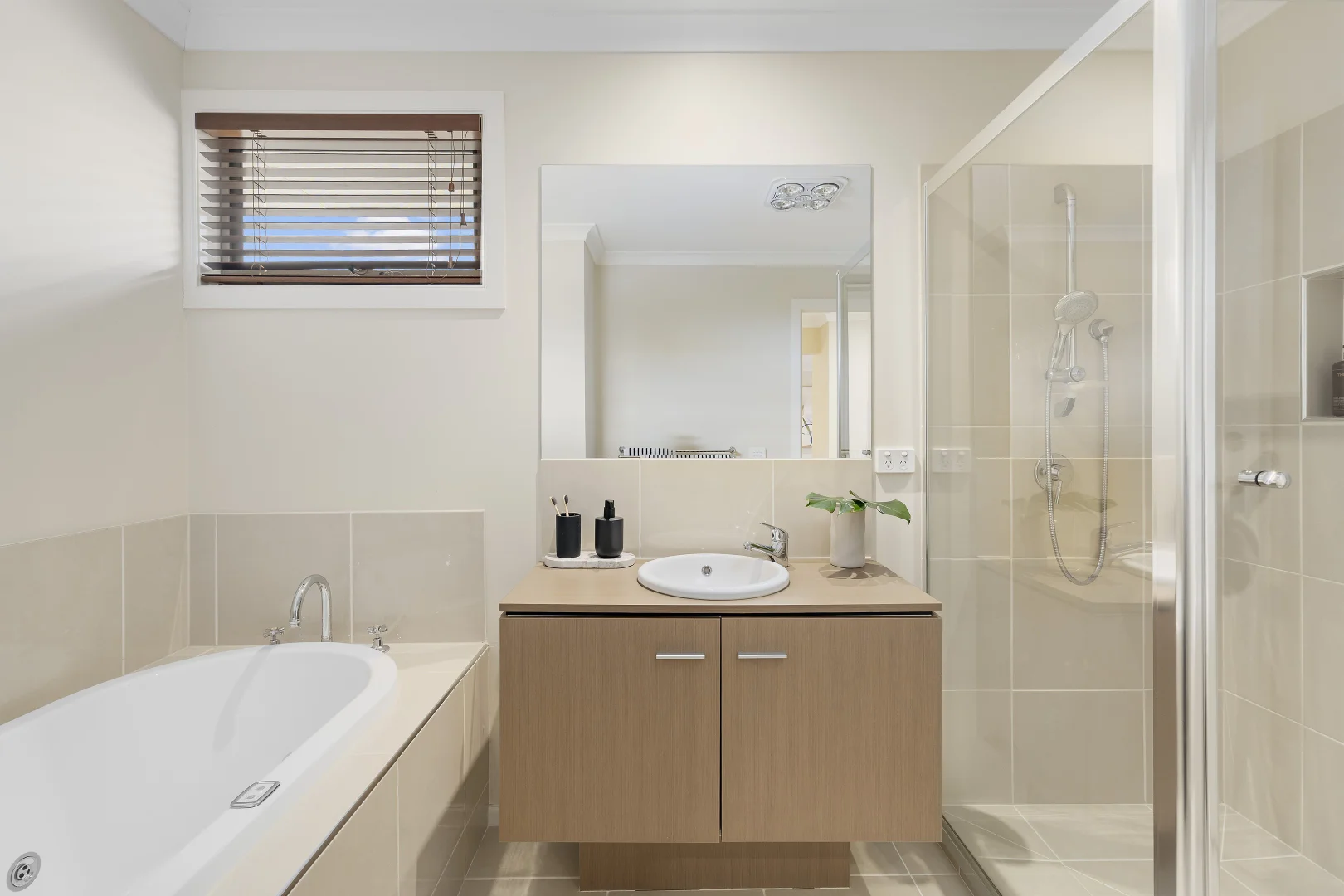 Additional image 16 of 32 Portland Place, Waterways VIC 3195