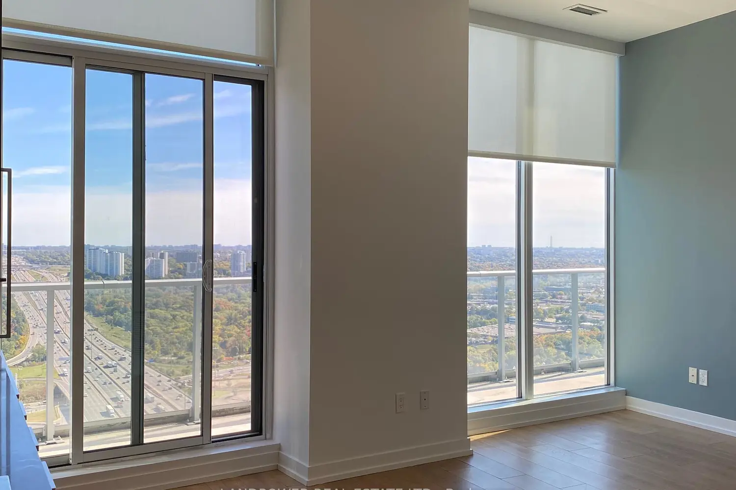 Additional image 5 of 115 Mcmahon Drive Ph 10