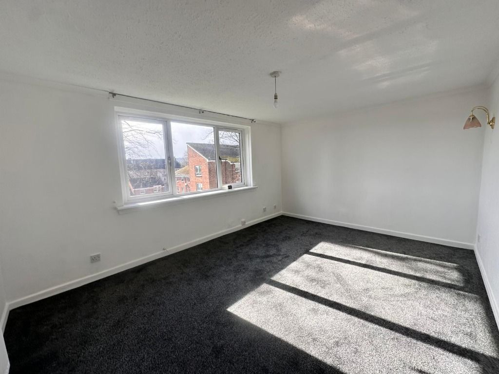 Additional image 3 of 2 bed flat to rentWoodside Crescent, Paisley, Renfrewshire PA1