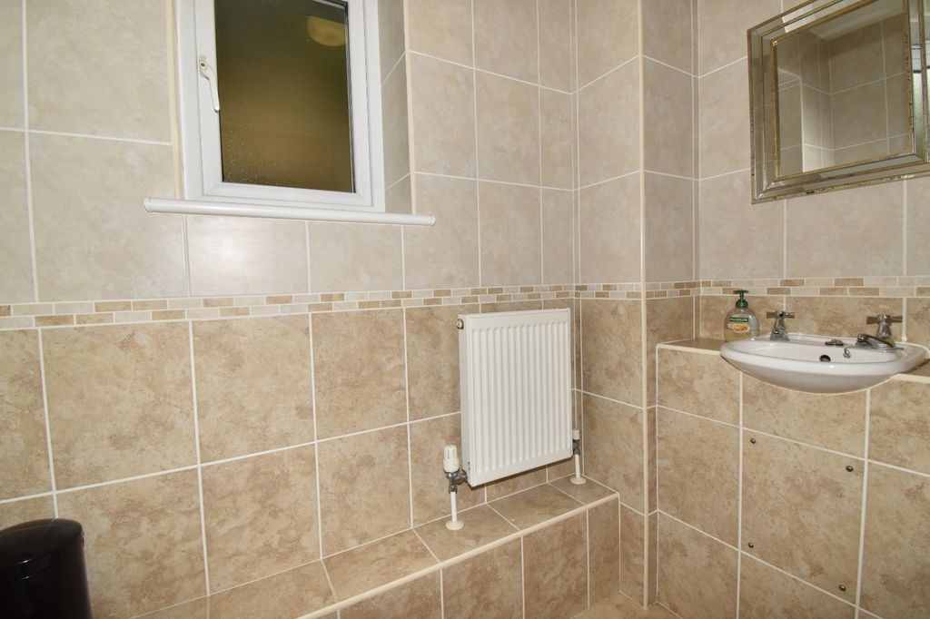 Additional image 5 of 4 bed flat to rentLibrary Cottages, Penryn TR10