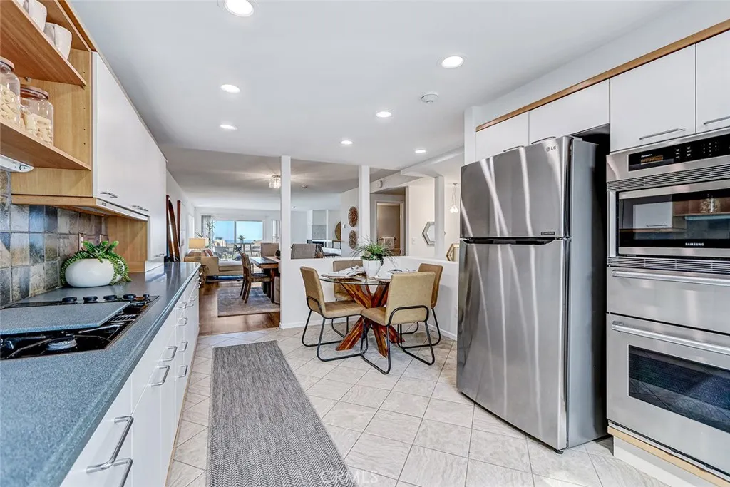 Additional image 62 of 867 Aubrey Court Unit 2, Hermosa Beach, CA 90254