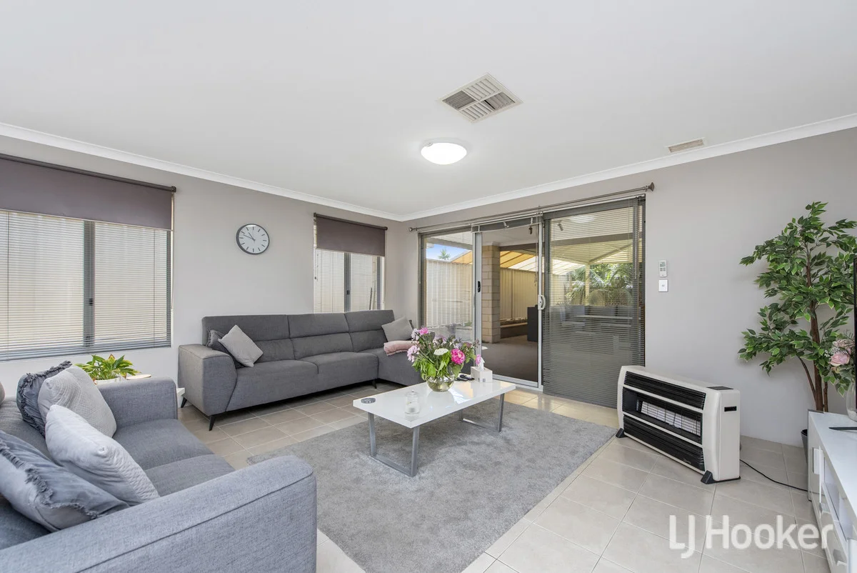 166 Badgerup Avenue, Lakelands WA 6180