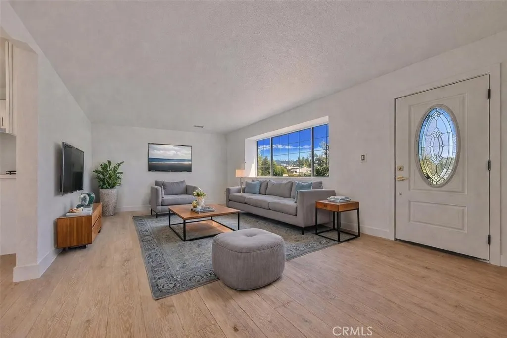 Additional image 13 of 627 Center Lane, Santa Paula, CA 93060