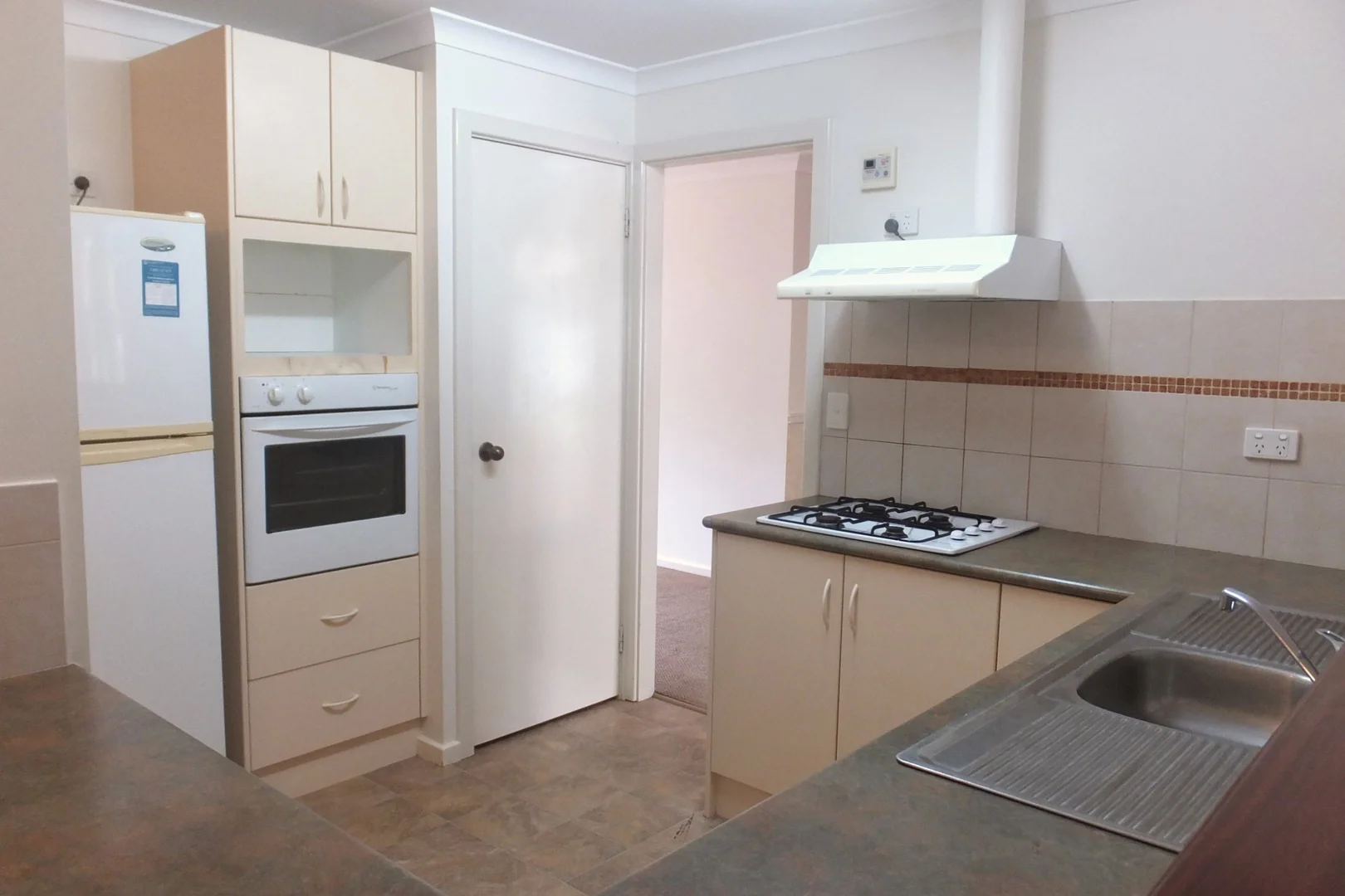 Additional image 5 of 6/3 Raglan Street, Hopetoun WA 6348