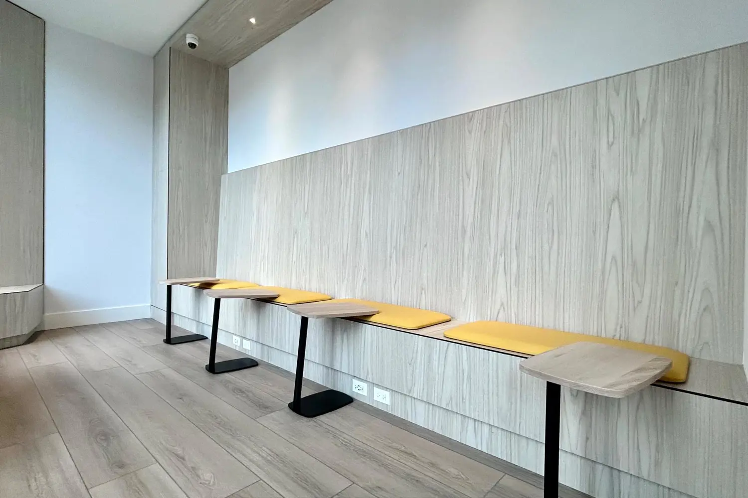 Additional image 10 of 30 Tretti Way 611