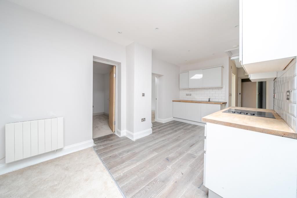 Additional image 5 of 2 bed flat to rentNewbury, Berkshire RG14