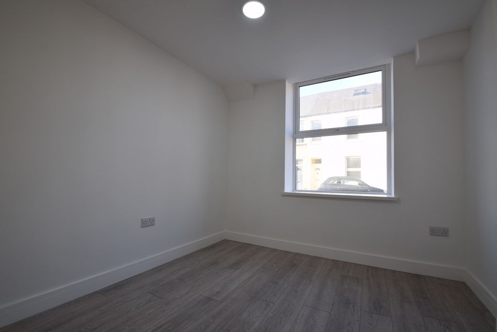 6 bed shared accommodation to rentTreherbert Street, Cathays CF24 photo 3
