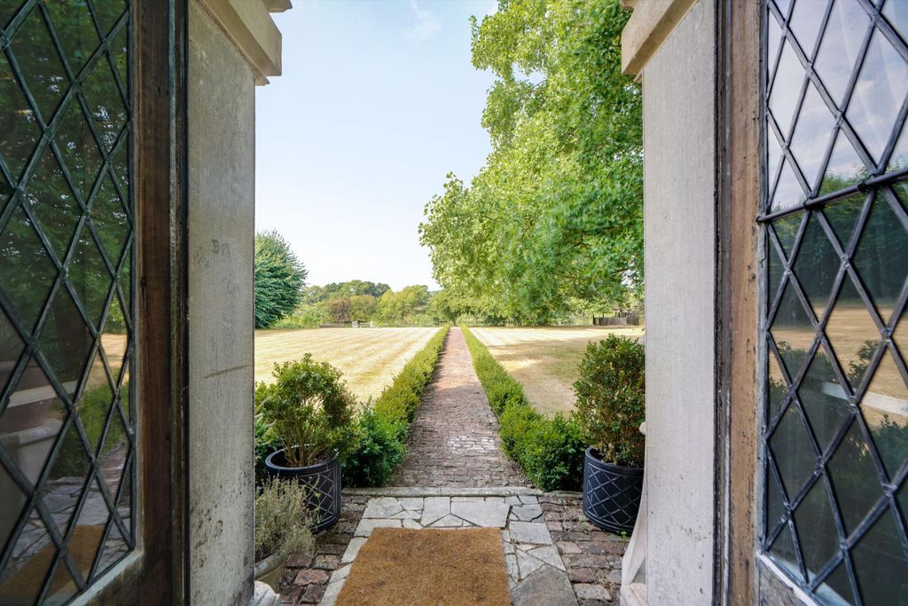 Additional image 19 of 6 bed detached house to rentPelhams Walk, Esher, Surrey KT10