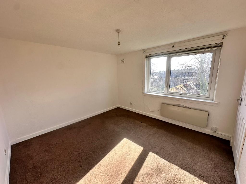 Additional image 5 of 2 bed flat to rentWoodside Crescent, Paisley, Renfrewshire PA1