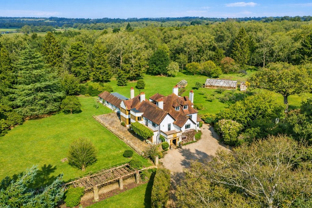 10 bed detached house to rentPriors Hatch Lane, Hurtmore, Godalming GU7