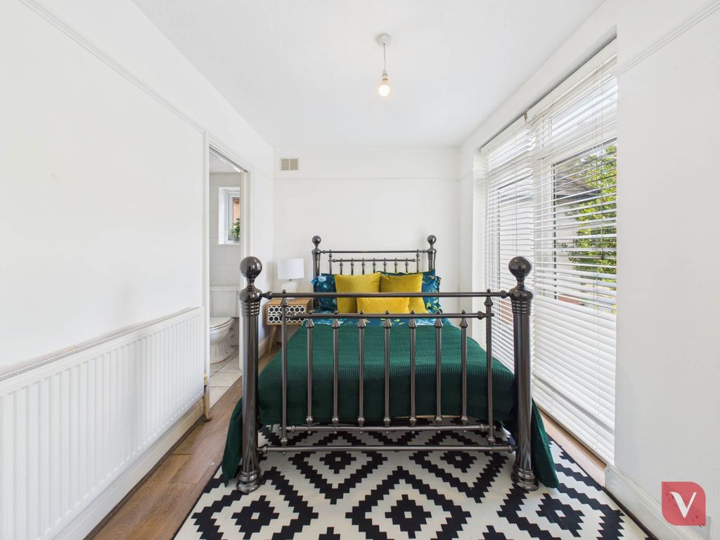 Additional image 14 of 5 bed property to rentCompton Avenue, Luton LU4