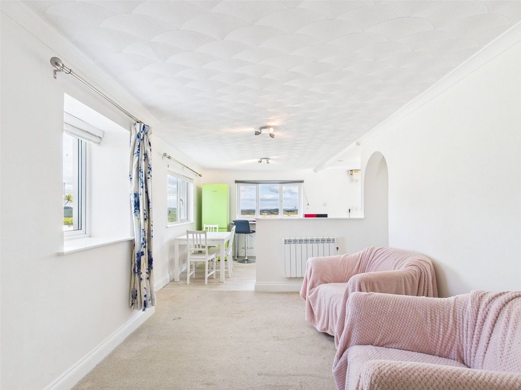Additional image 5 of 2 bed flat to rentTrebetherick, Wadebridge, Cornwall PL27