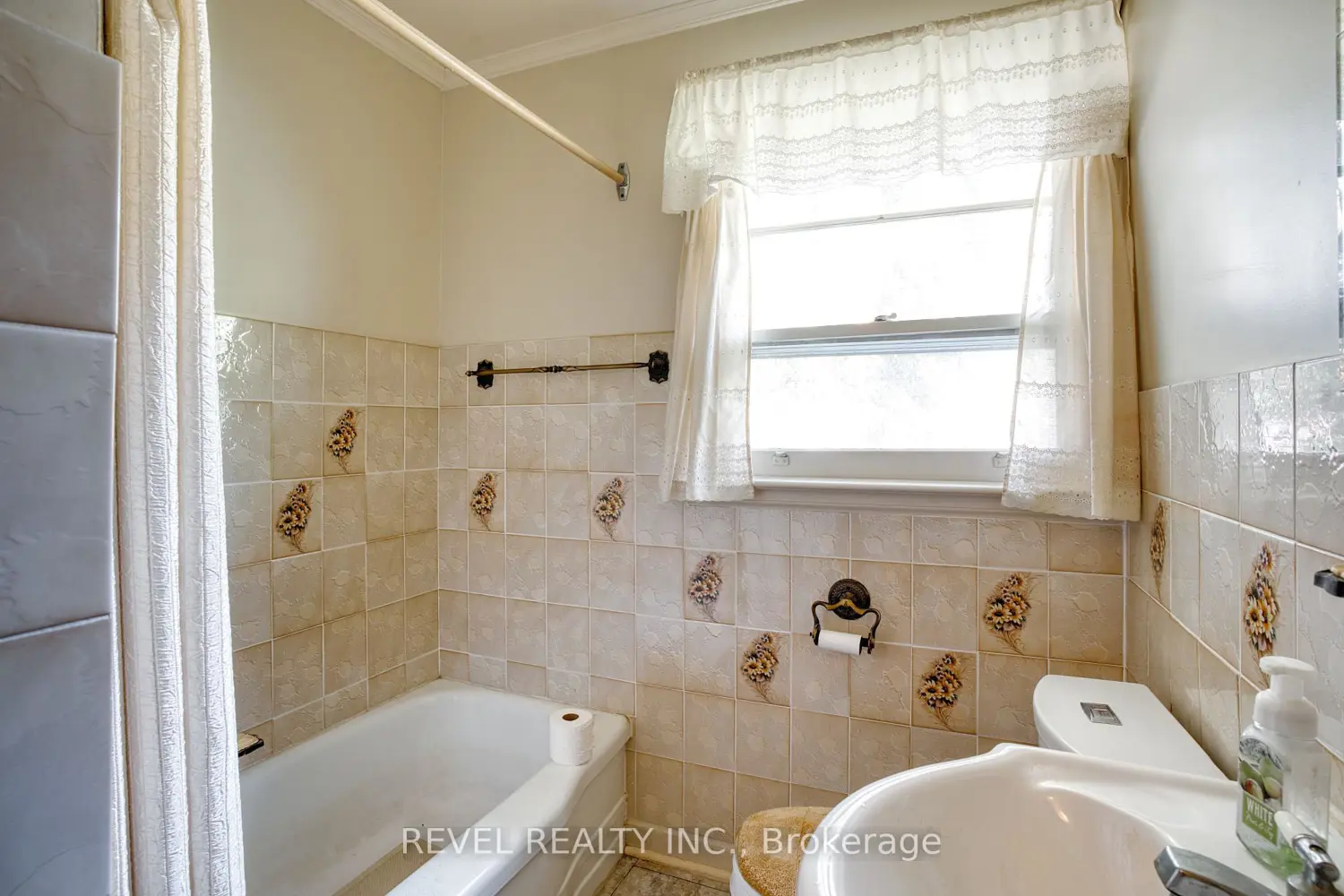 Additional image 11 of 143 Oakside Street