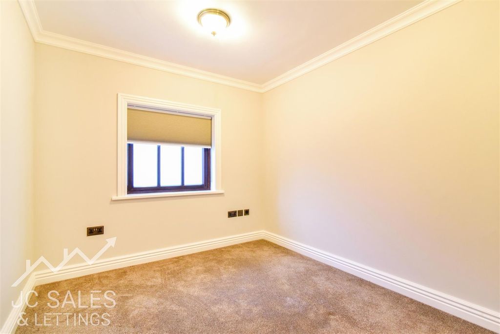 Additional image 12 of 2 bed flat to rentRiber Castle, Riber Road, Riber, Matlock DE4