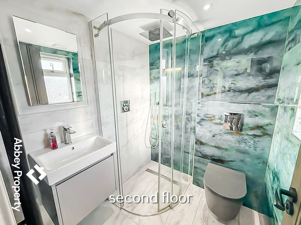 Additional image 26 of 5 bed semi-detached house to rentPriestleys, Luton LU1