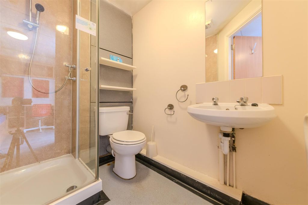 Additional image 5 of 7 bed property to rentRanelagh Terrace, Leamington Spa CV31
