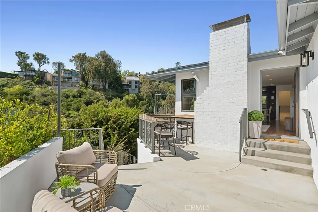 Additional image 4 of 991 Meadowlark Drive, Laguna Beach, CA 92651
