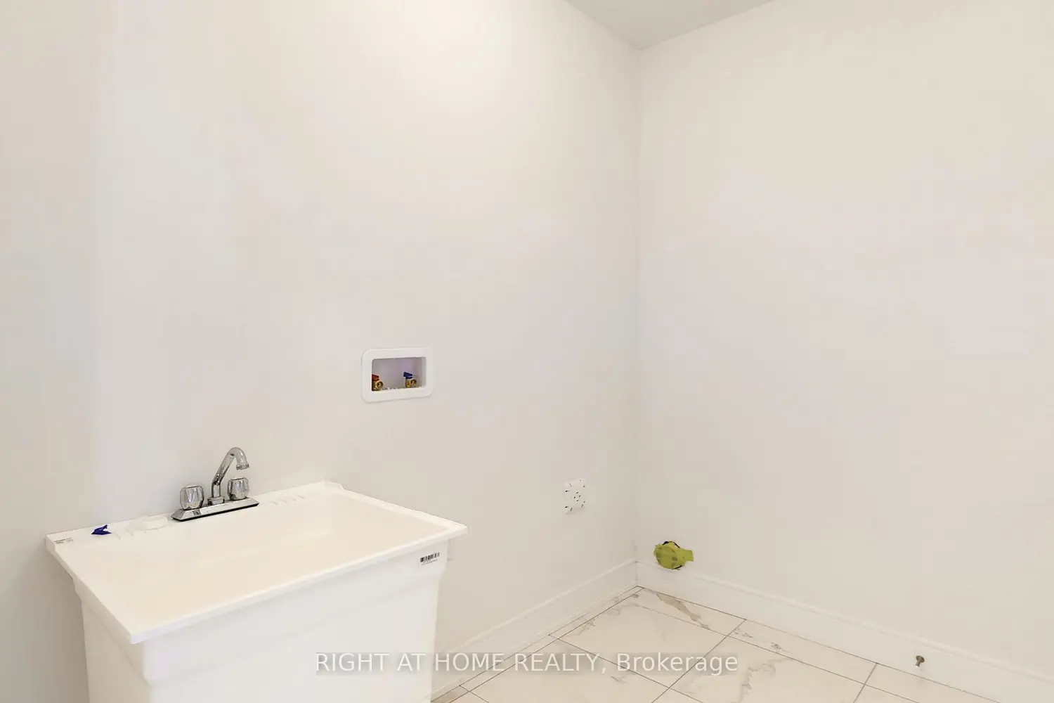 Additional image 7 of 243 Duncan Street