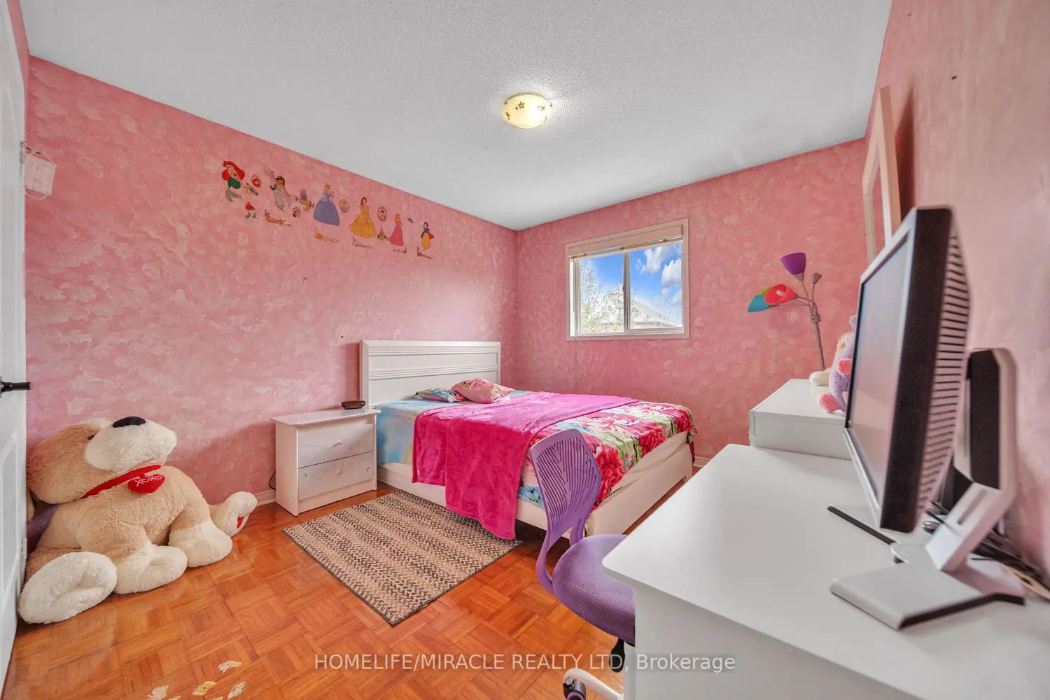 Additional image 14 of 19 Culture Crescent