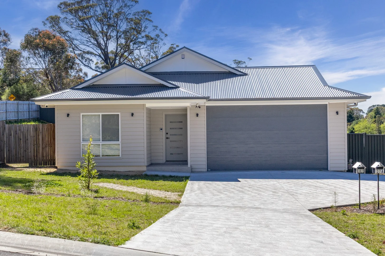37 Kanimbla Road, Blackheath NSW 2785