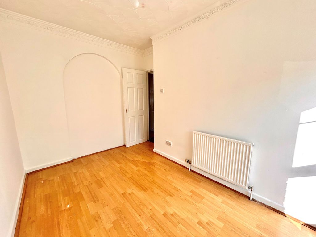 Additional image 8 of 3 bed terraced house to rentNorth Road, Ogmore Vale, Bridgend CF32