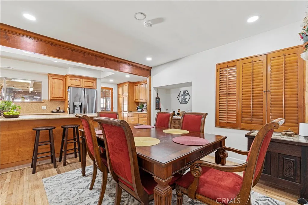 Additional image 8 of 18229 Strathern Street, Reseda, CA 91335